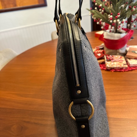 YSL XL Gray Muse Wool Shoulder Bag - Picture 10 of 17
